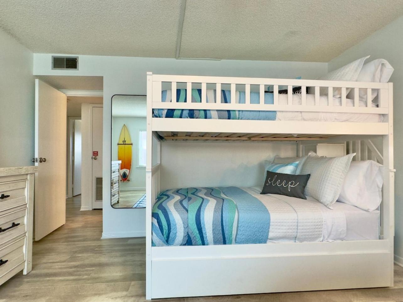 Pier Pressure Beachfront Wpool شاطئ كوكوا المظهر الخارجي الصورة