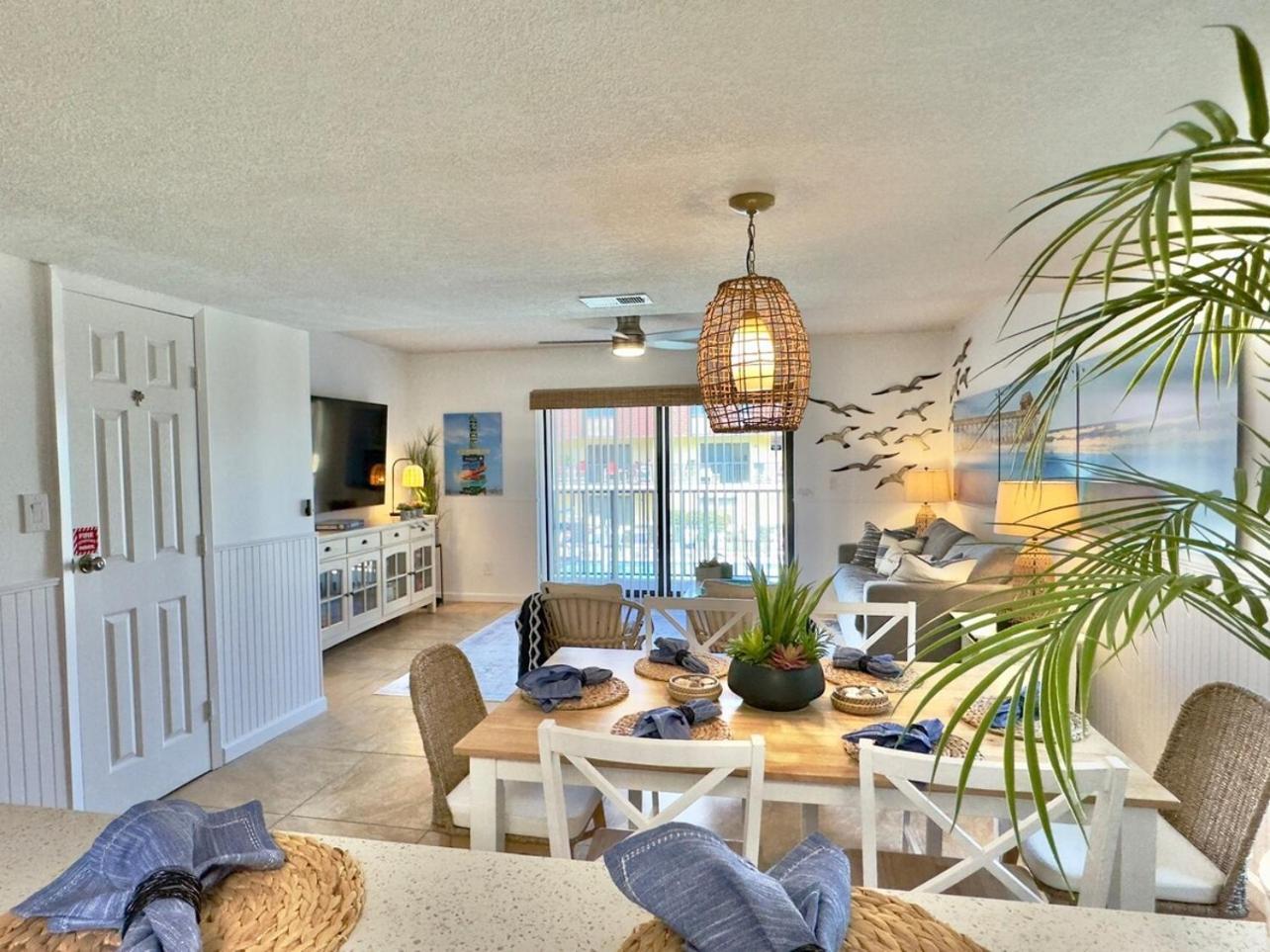 Pier Pressure Beachfront Wpool شاطئ كوكوا المظهر الخارجي الصورة