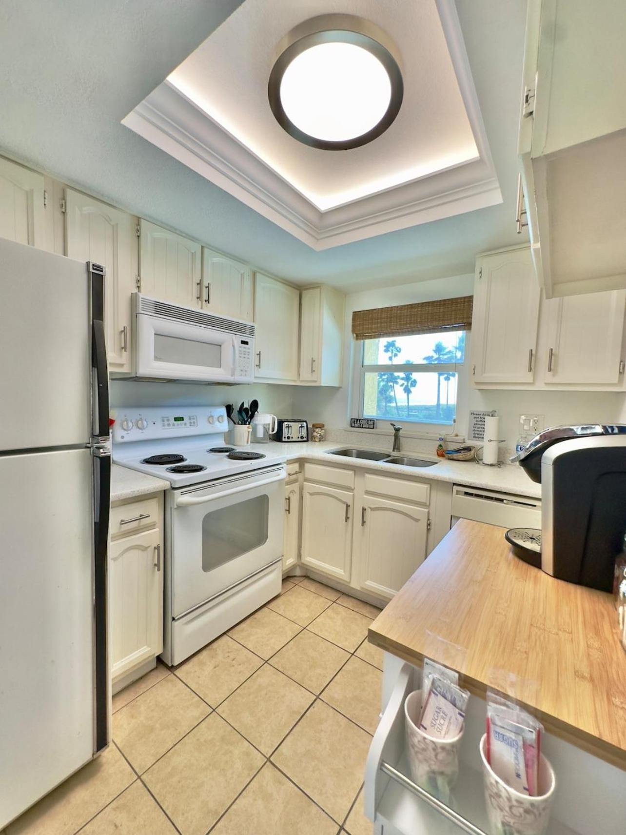 Pier Pressure Beachfront Wpool شاطئ كوكوا المظهر الخارجي الصورة